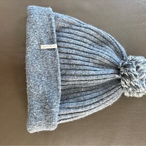 Turtle Fur Women's Blue-Grey Knit Pom-Pom Hat